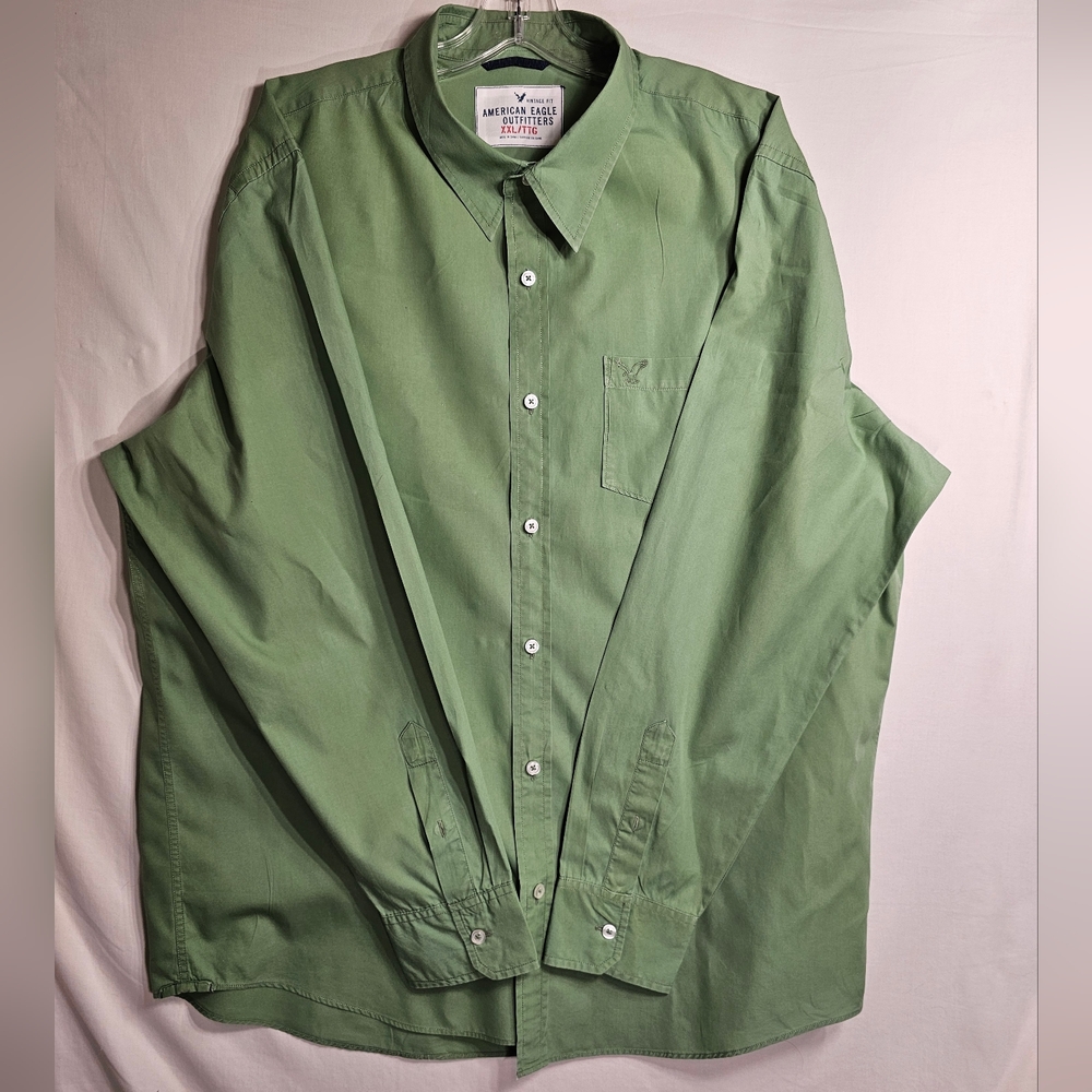 American Eagle Outfitters XXL green